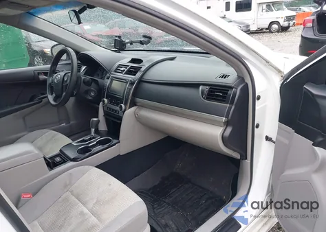 2012 Toyota Camry Le z USA, uszkodzony, nr VIN 4T4BF1FK6CR193792